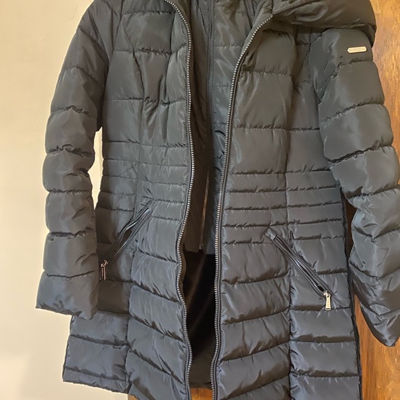 Coat - Picture 2 of 4